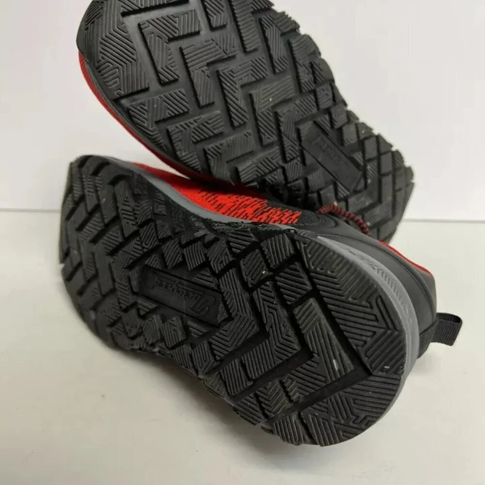 Thorogood Womens Ast Low Sneaker Red Size 9 M